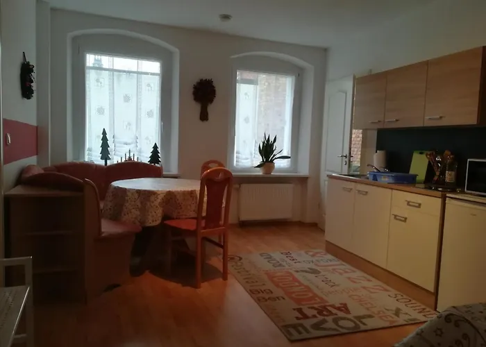 Pension&Ferienwohnung Zum Schmuckgiebel Tangermünde