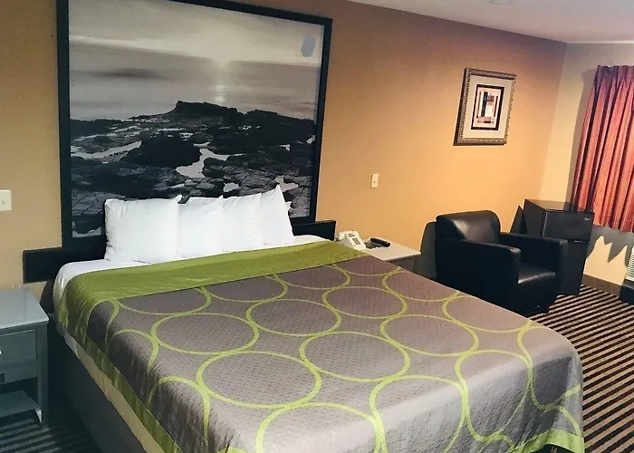 Hotel Hidden Valley Escondido