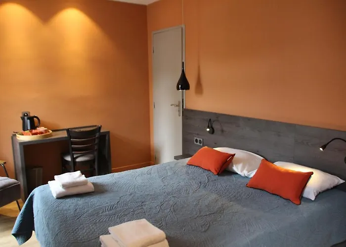 Hotel Le Pont Neuf