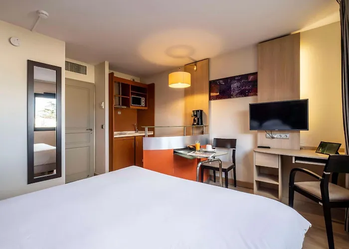 Clarion Aparthotel Toulouse Blagnac Airport
