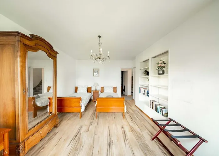 Ground Floor Rooms With Stunning Lake View & Garden Access Montreux