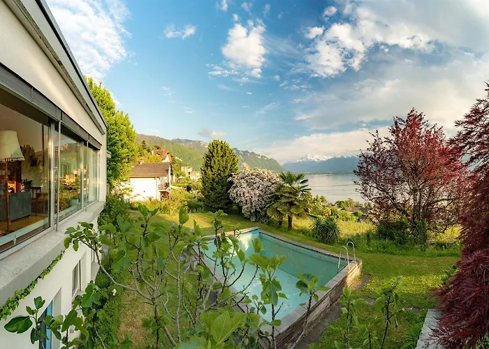 Ground Floor Rooms With Stunning Lake View & Garden Access Montreux