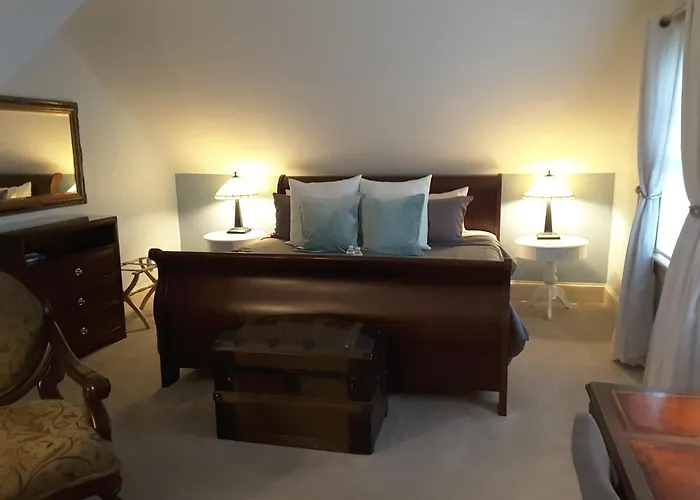 North Lodge On Oakland Bed And Breakfast