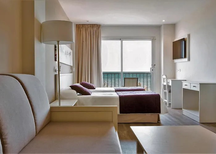 Hotel Brisa Marina (Adults Only) S'Illot 