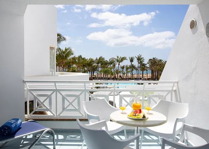 Hotels in Puerto del Carmen (Lanzarote)