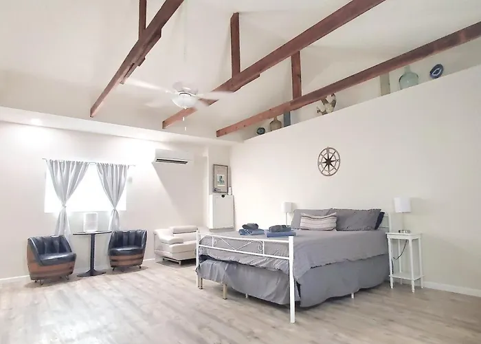 King Size Sassy Studio