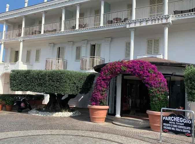 Hotel Tiffany Varcaturo