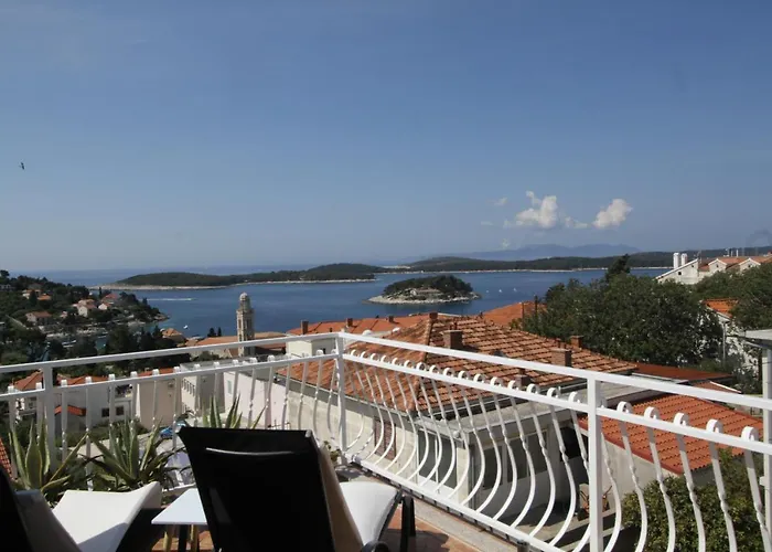 Tanya-Apartments And Rooms Hvar Town