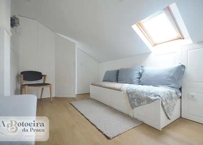 A Botoeira da Praça guest house Viana do Castelo
