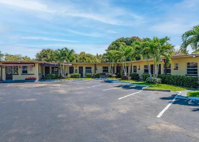 Tamiami Motel North North Naples