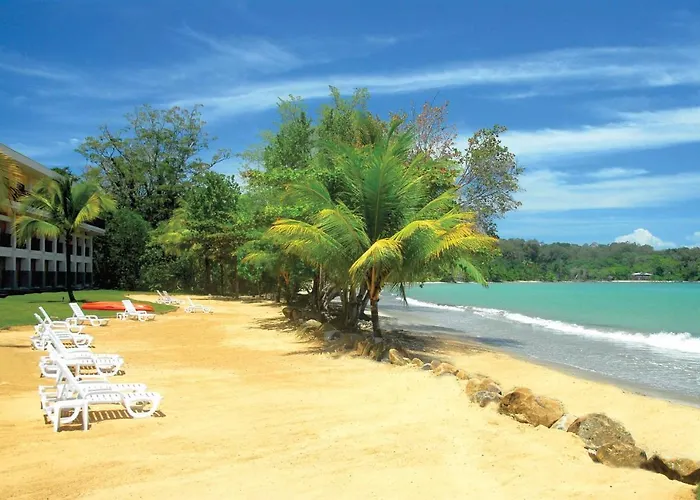Playa Tortuga Hotel And Beach Resort Bluff Beach