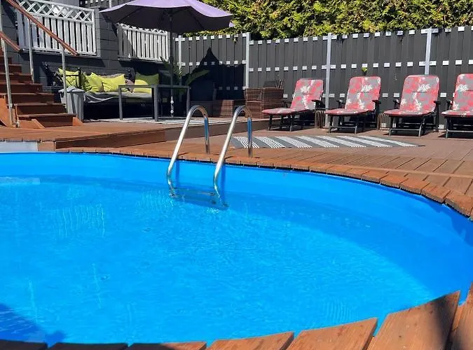 O&W Ferienhaus mit Pool nähe Nürburgring, Adenau