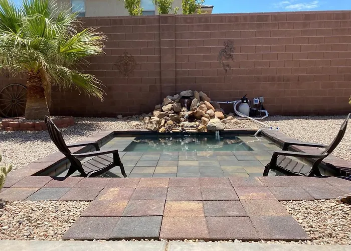 Zion Rv Stone Pool Inn, Pets Stay Free, Fenced In Yard, Relaxing Waterfall! St. George