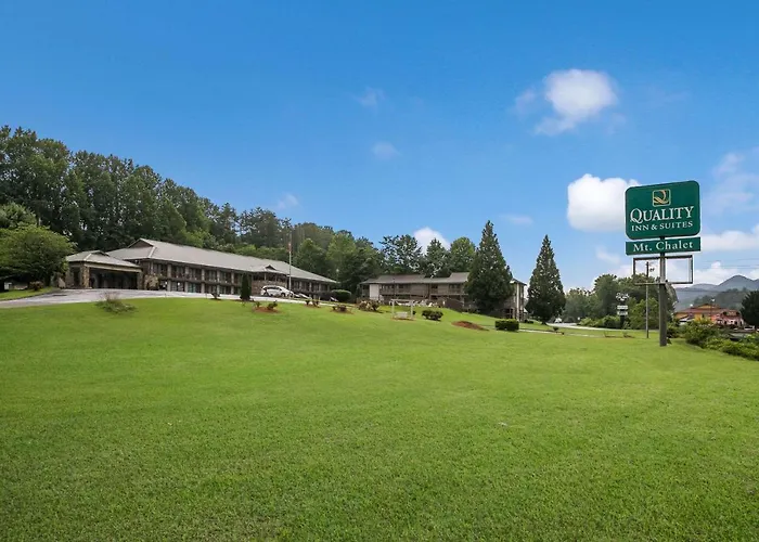 Quality Inn & Suites Mt Chalet
