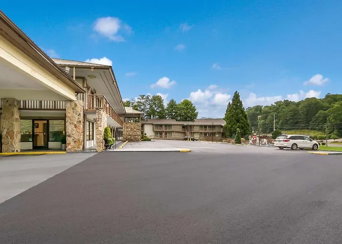 Quality Inn & Suites Mt Chalet