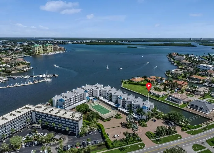 Canalside Charmer Marco Island