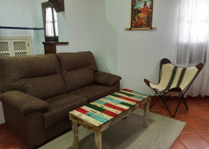 Frenteabastos Hostel Suites Cafe Carmona 