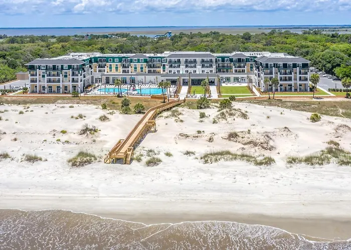 Courtyard By Marriott Jekyll Island Hotel