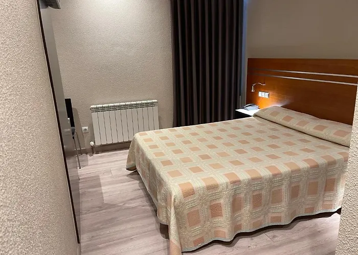 Motel Los Abedules Oviedo