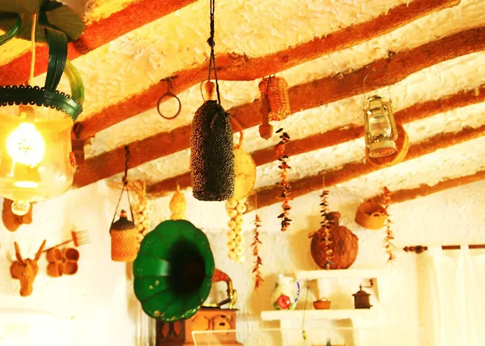 Villa Columbus Rooms And Restaurant Peguera