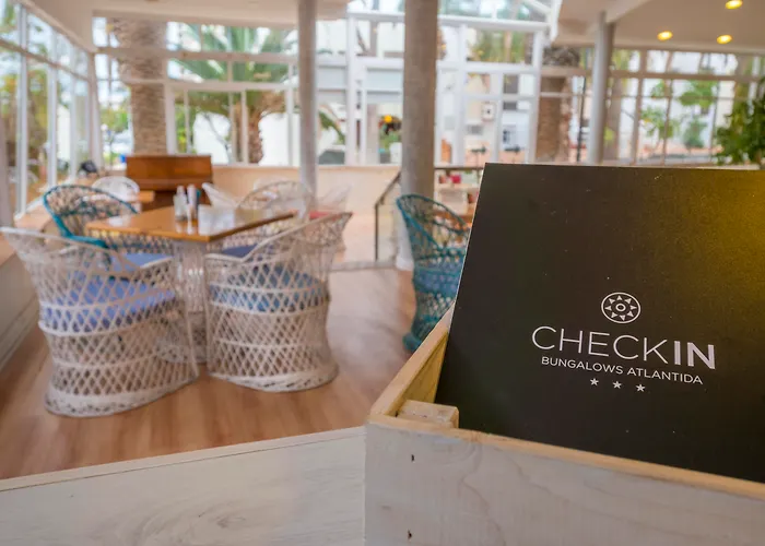 Checkin Bungalows Atlántida Los Cristianos 