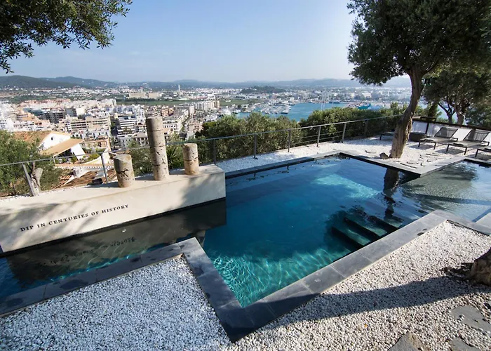 Hotel La Torre Del Canonigo - Small Luxury Hotels Ibiza