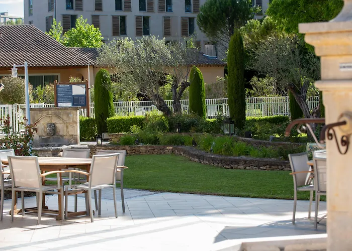 Novotel Aix-en-Provence Pont de L'Arc