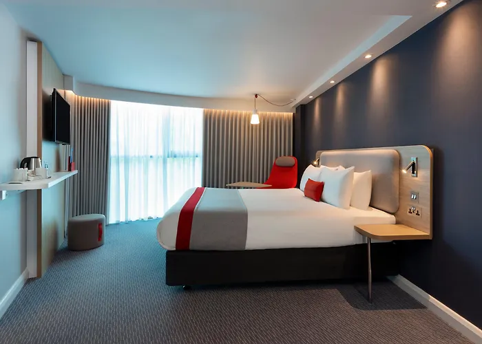 Holiday Inn Express Southampton - M27, J7 By Ihg Hedge End