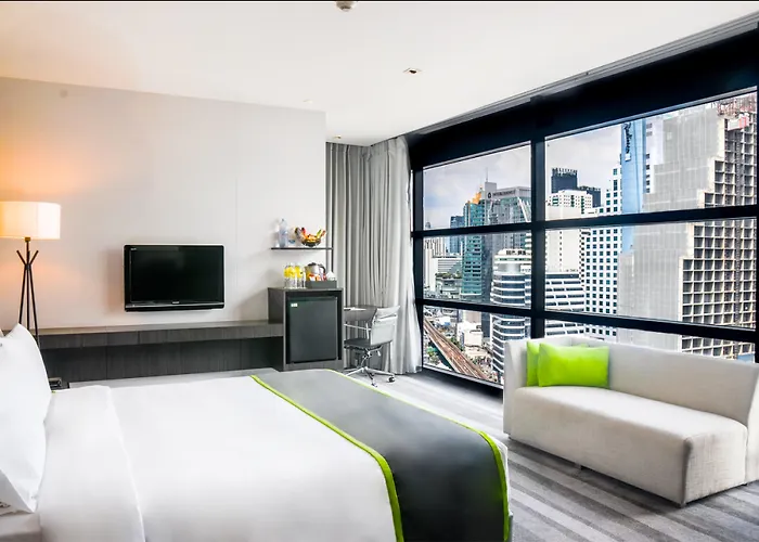 Millennium Hilton Bangkok Hotel