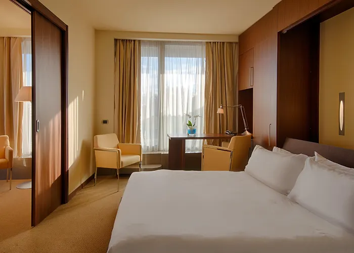Nh Bologna De La Gare Hotel