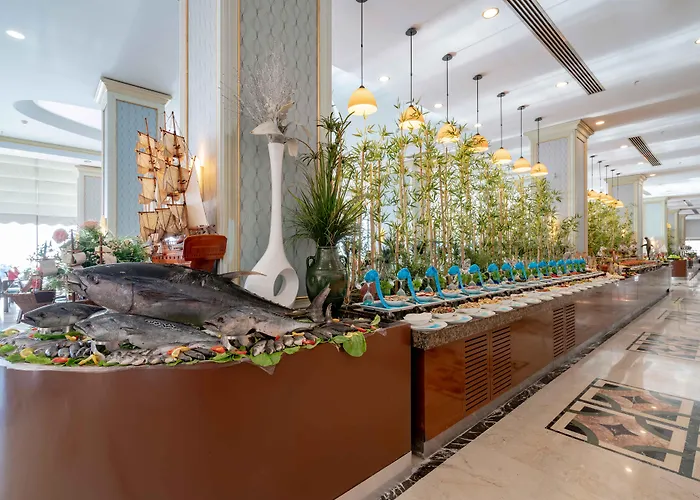 Royal Teos Thermal Resort Clinic & Spa - Halal Hotel Seferihisar