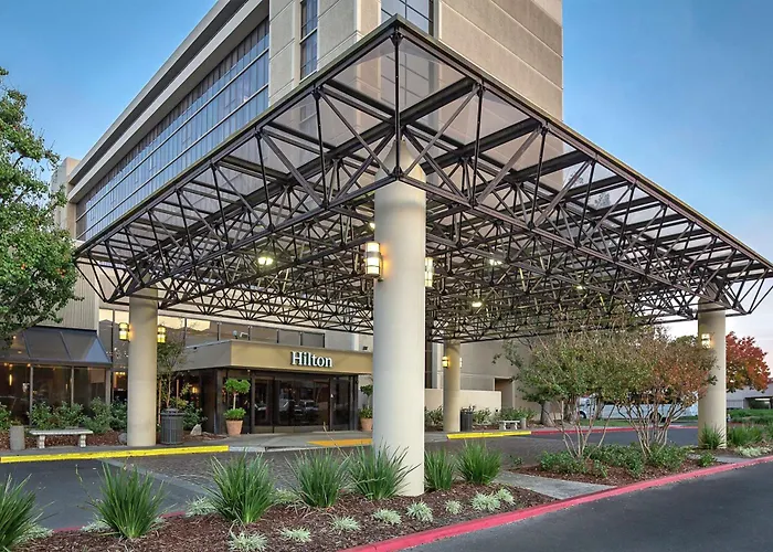 Hilton Sacramento Arden West Hotel