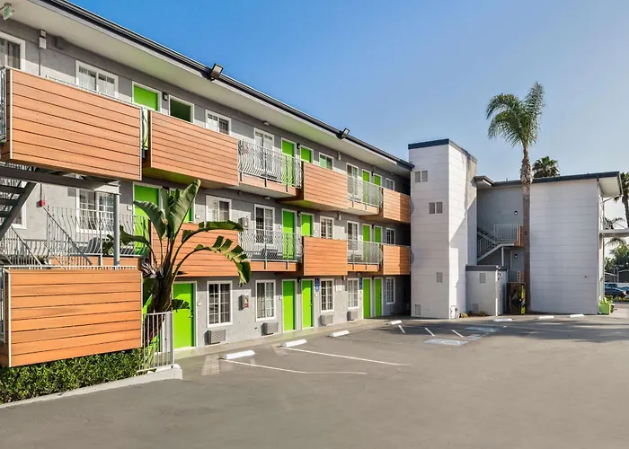 SureStay Hotel by Best Western San Diego Pacific Beach