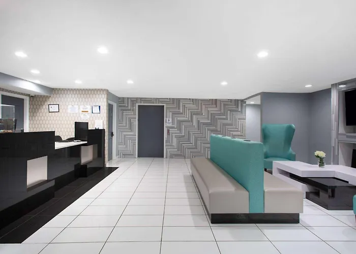 Baymont By Wyndham Charlotte University