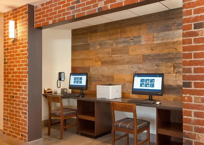 Four Points By Sheraton Cleveland Airport