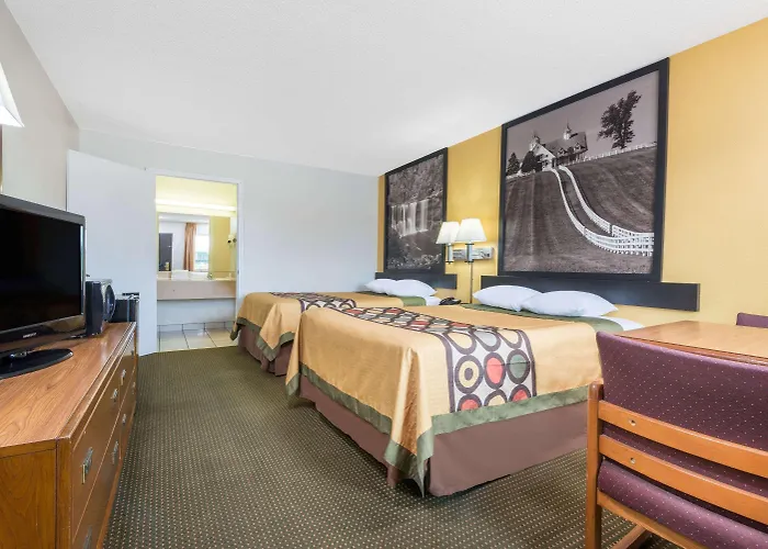 Super 8 By Wyndham Williamsburg Hotel