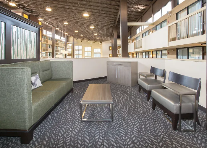 Wyndham Grand Executive Center Little Rock Airport Hotel