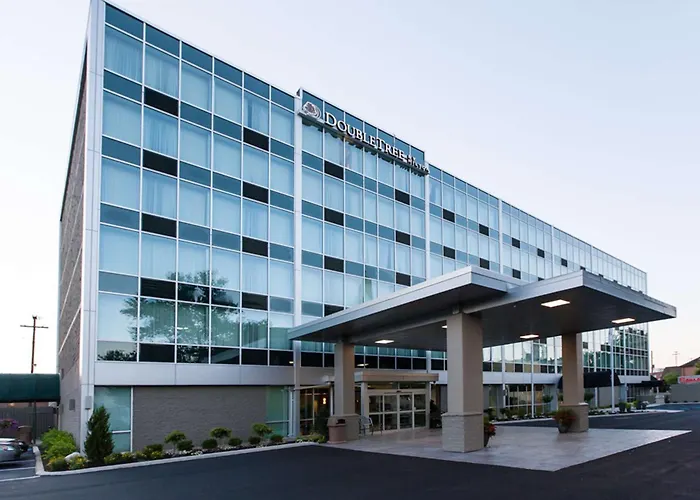 Doubletree By Hilton Newark Hotel