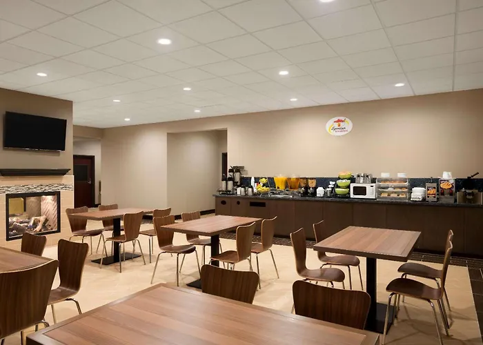 Super 8 By Wyndham Hershey Chocolate Avenue