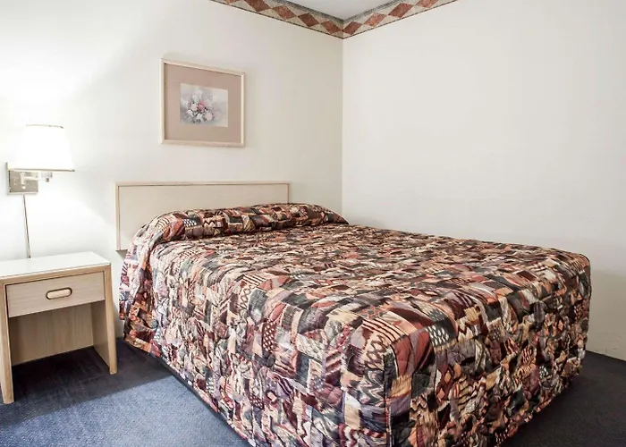 Rodeway Inn & Suites Spokane Valley