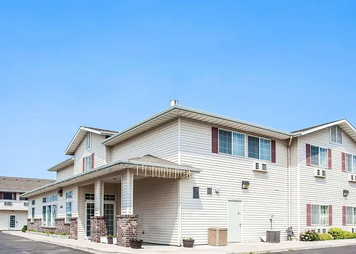 Rodeway Inn & Suites