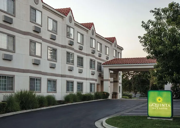 La Quinta By Wyndham Davis Hotel