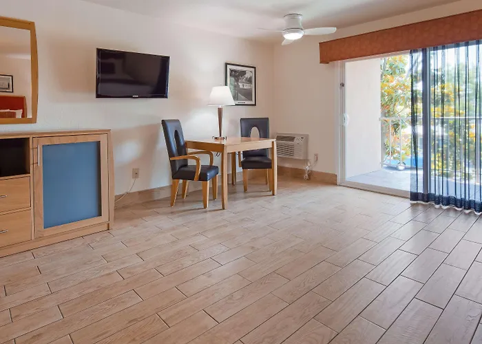 Best Western Pine Tree Motel Chino