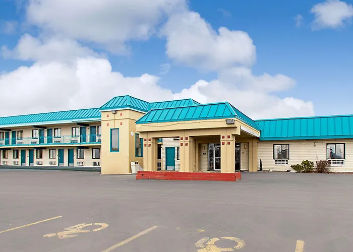 Econo Lodge Utica