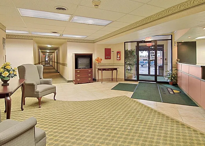 Days Inn By Wyndham Cleveland Lakewood