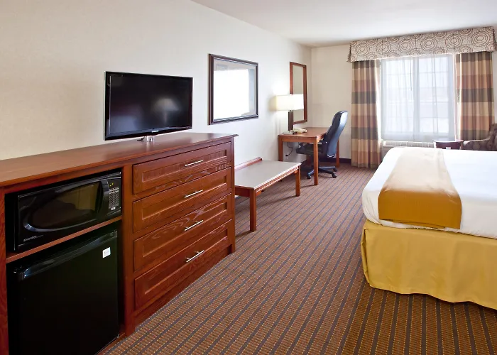 Holiday Inn Express Grand Rapids Southwest By Ihg