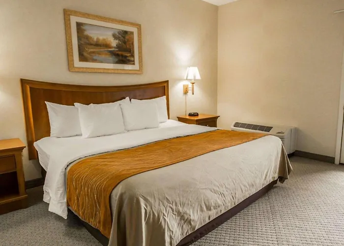 Surestay By Best Western Cherokee On The River