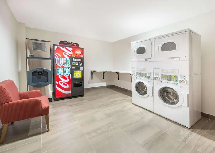 Hotel 11, Mod A Sonesta Collection YYC