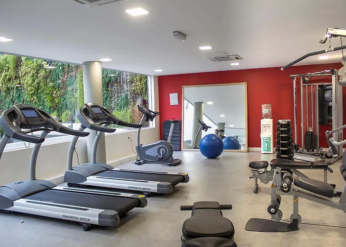 Regency Way Montevideo Hotel