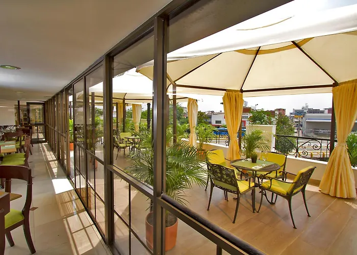 Hotel Cosmos Cali